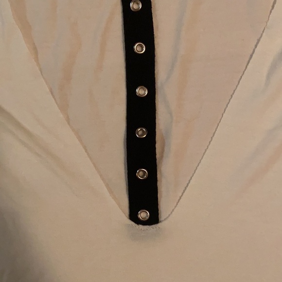 Tobi Callie choker tee in white NWT - Picture 4 of 7